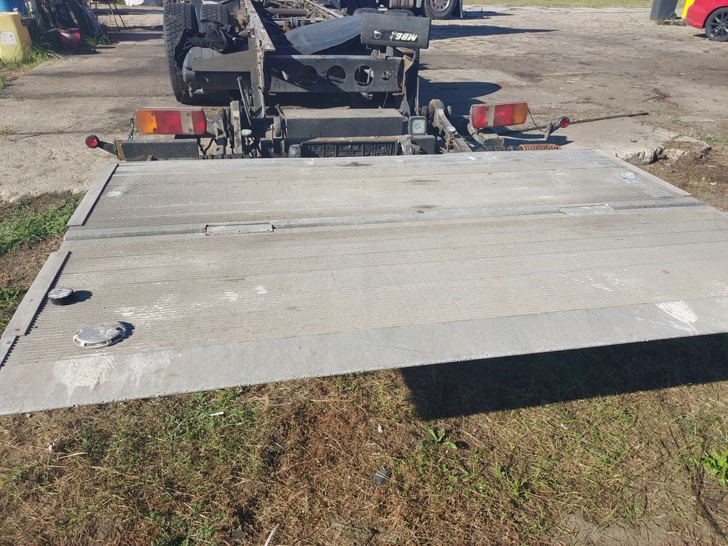 фото №1, Обшивка ,підйомник man tgm