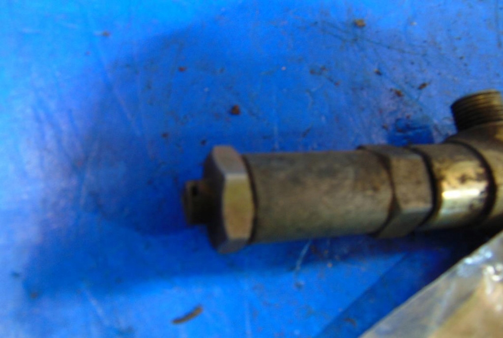 фото №7, Nissan primera p12 1.9dci молдинг упорскування 0445214024