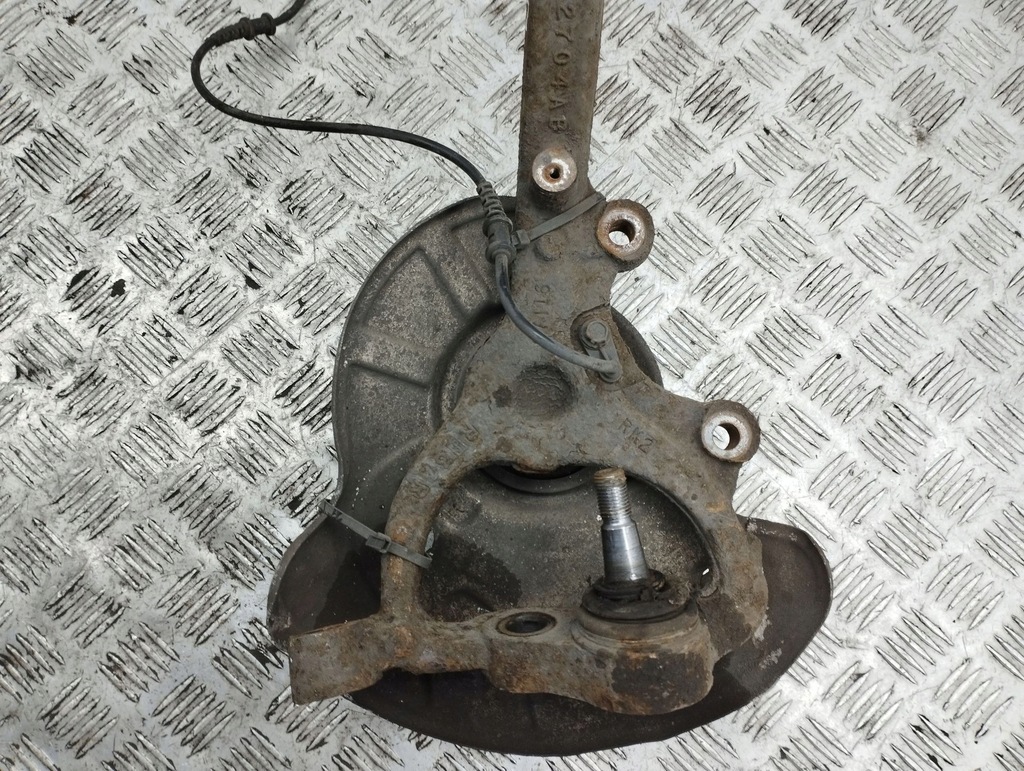 фото №9, Chrysler 300 - 300c 2006 перед сторона правая ступица колеса передний