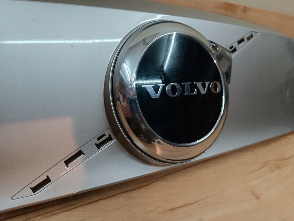 фото №3, Volvo c40 xc40 ev решётка радиатора решётка радиатора pod радар эмблема 32337601