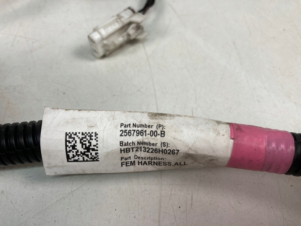 фото №8, Tesla 3 електропроводка джгут багажника ванна перед