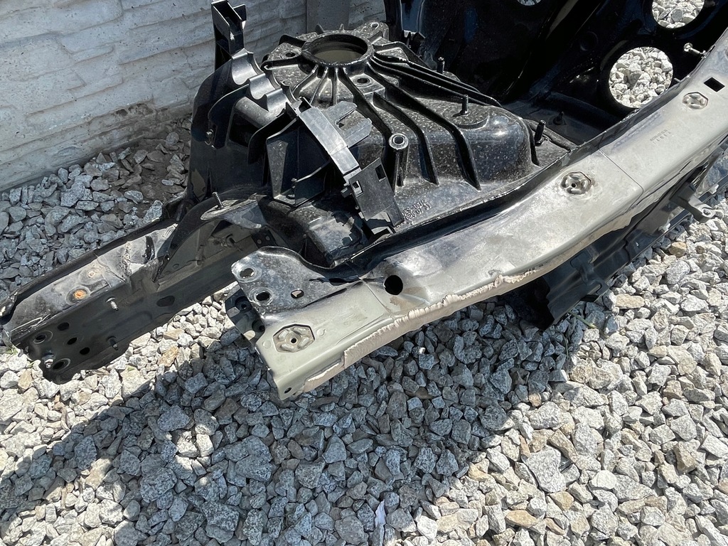 фото №5, Mercedes w205 sedan чверть лівий перед