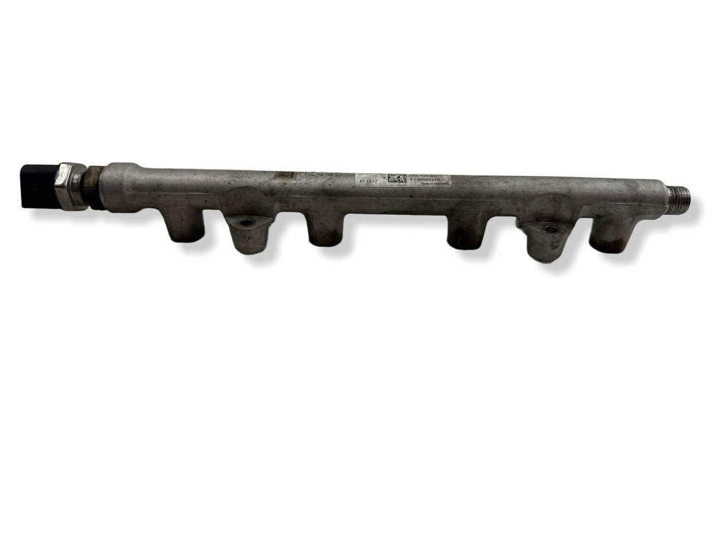 фото №1, 2021 audi q3 f3 молдинг упорскування 05e133320