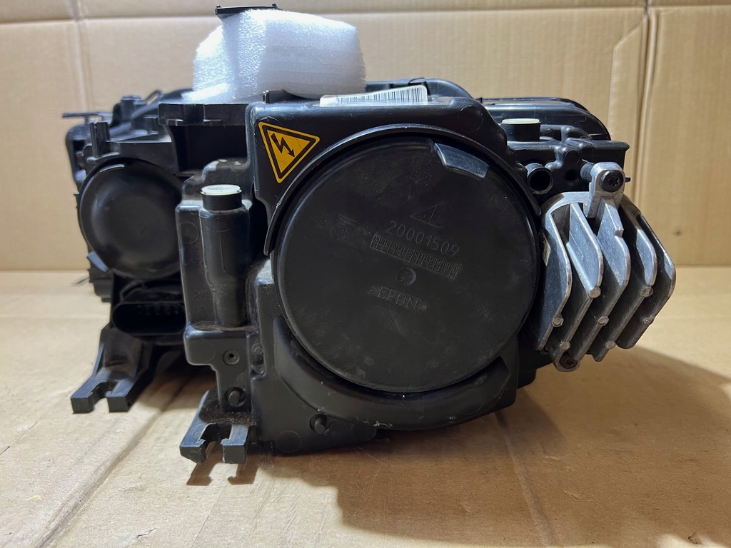 фото №7, Audi a5 8t lift лампа bi ксенон права передня перед 8t0941006d