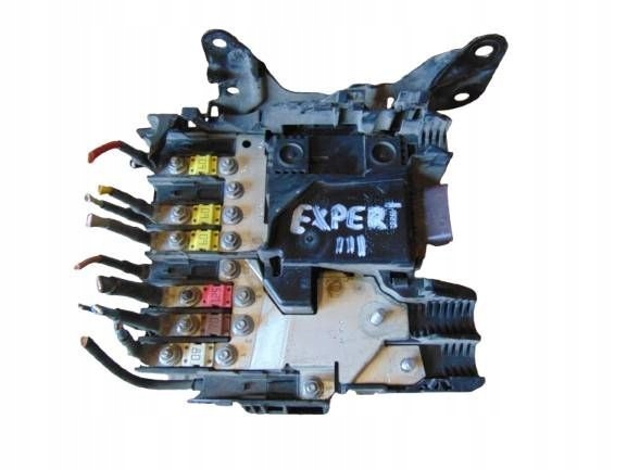 Купить Peugeot expert 3 traveller коробка модуль напряжения 9831821480