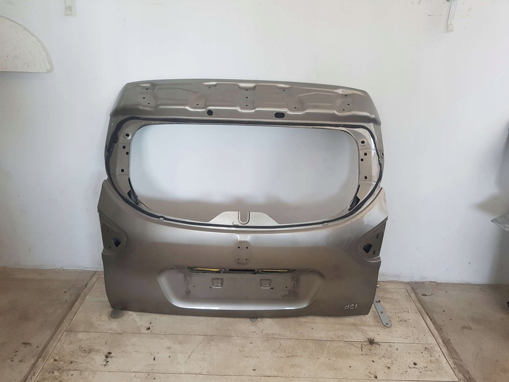 фото №1, Крышка багажника задняя крышка багажника renault captur 2012-2019r 901523137r