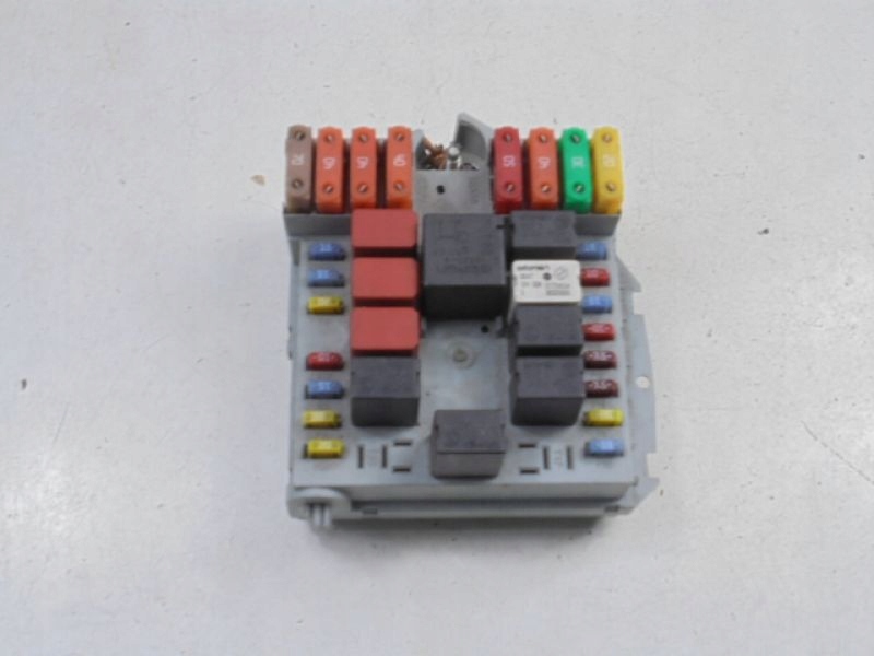 фото №9, Alfa romeo 159 коробка предохранителей 50508213