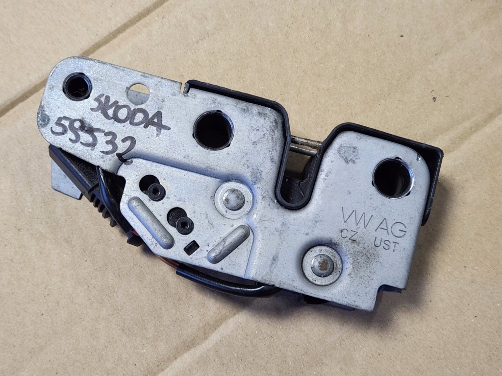 фото №1, Замок капот skoda fabia ii roomster oryg.