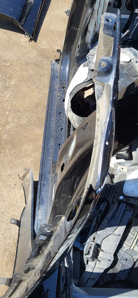 Крыло  правый  перед audi a8 d4 4h оригинал чёрный Цена