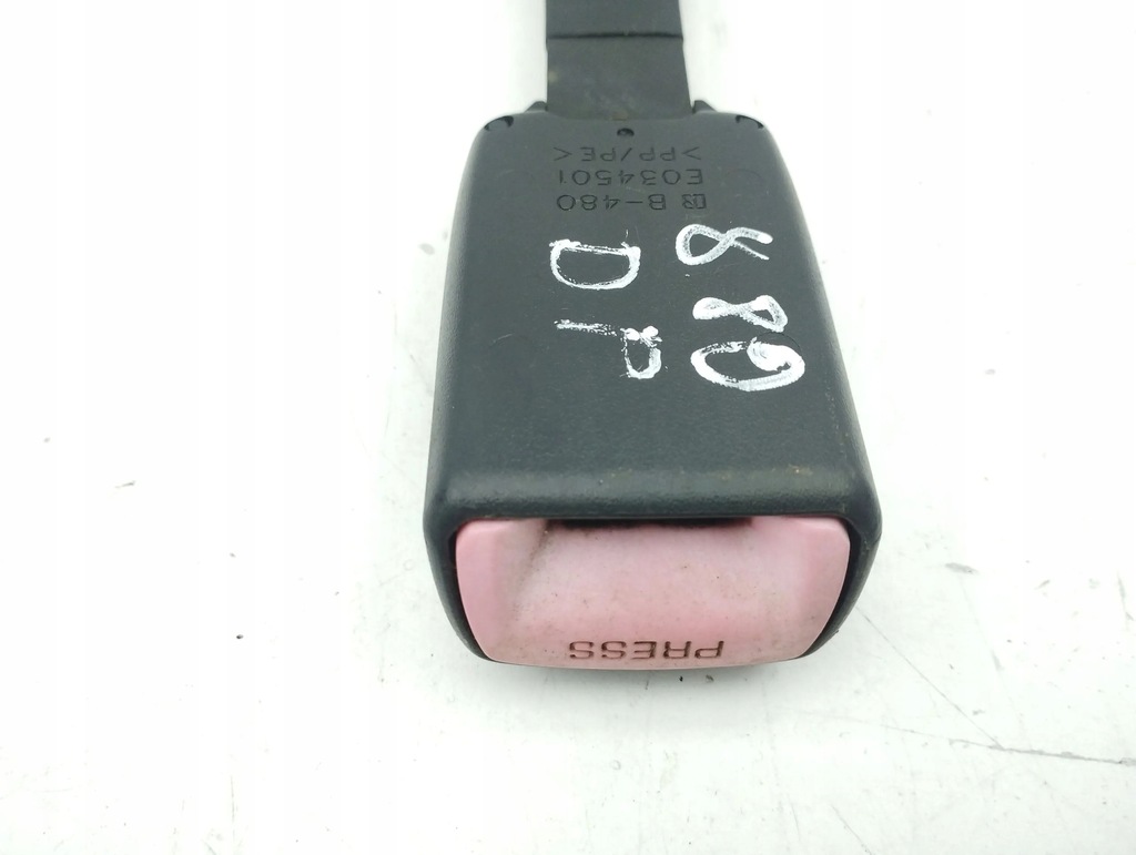 фото №7, Toyota corolla verso ar10 2005 пряжка передній поперечина безпеки