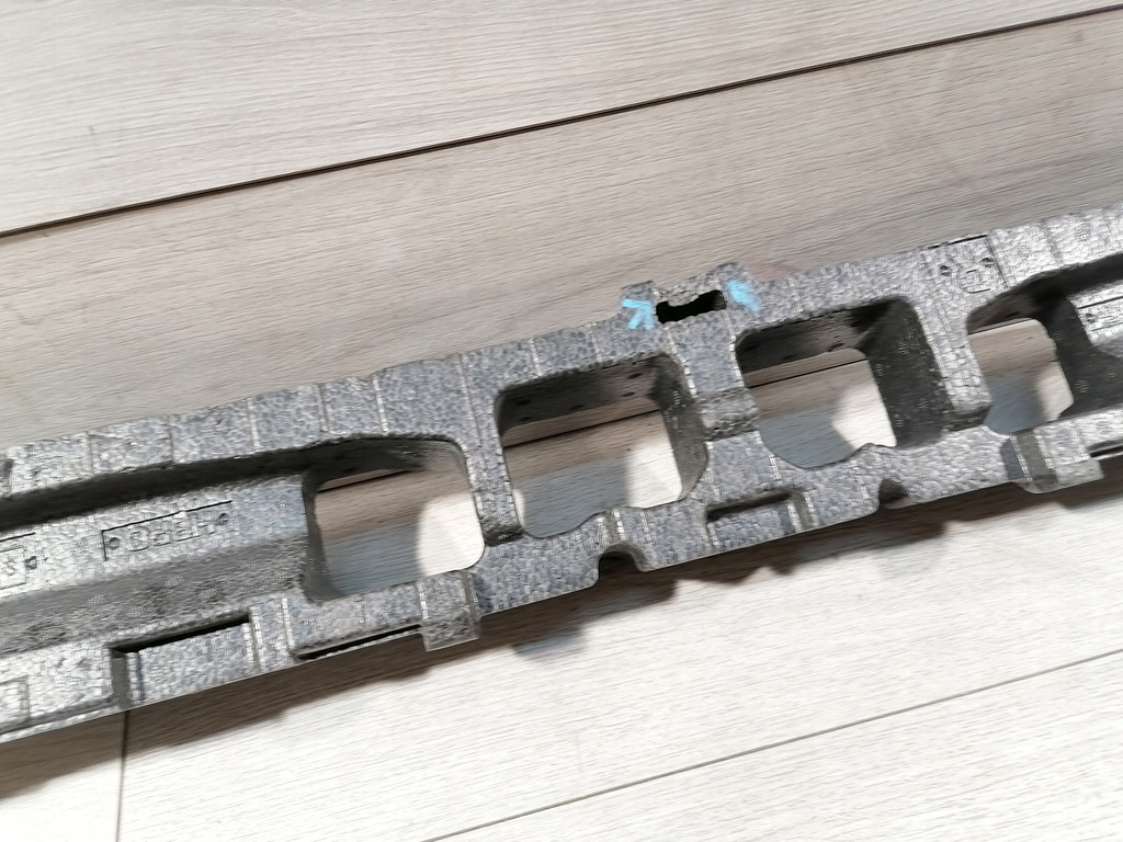 фото №11, Macan абсорбер пена перед 95b807550r