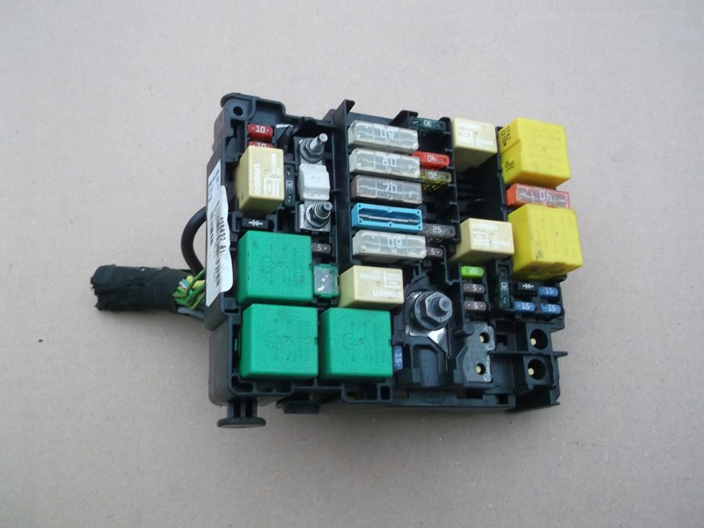 фото №1, Peugeot 208 1,2 vti модуль bsm