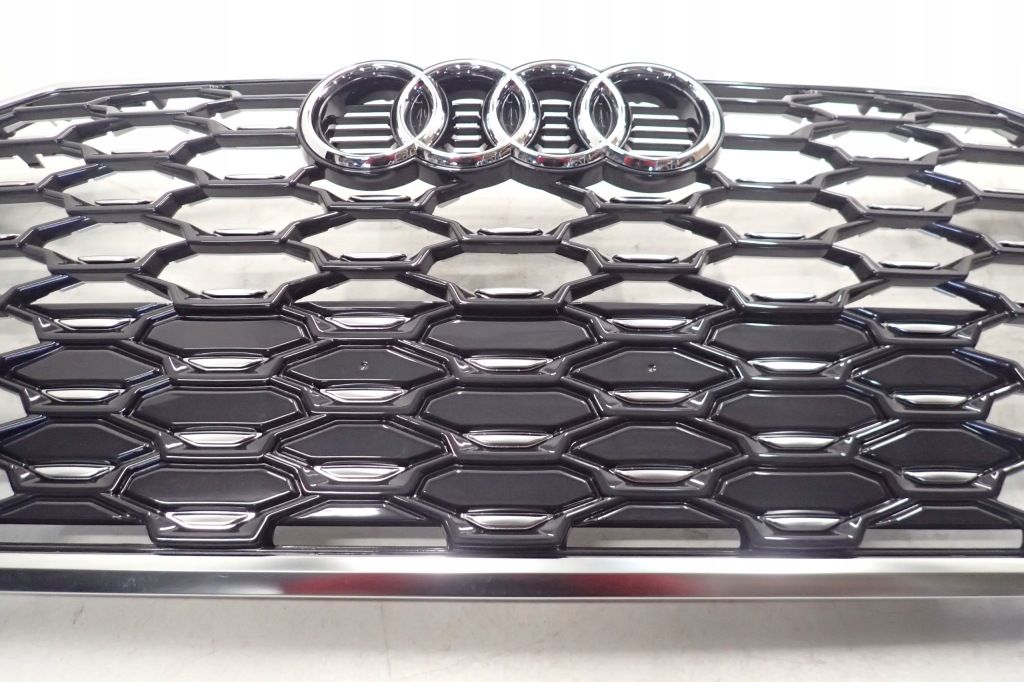 Audi q3 83f решётка радиатора решётка  радиатора 83f853651 Оригинал