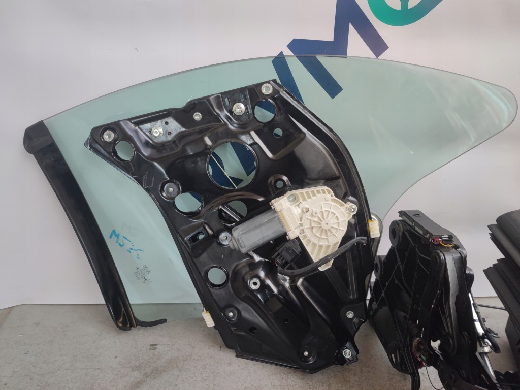 Дах привід насос кришка дах windshot mercedes e-klasa iii w238 cabrio Ціна