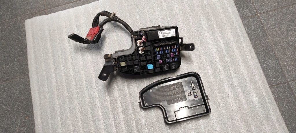 фото №2, Mazda 3 bm коробка запобіжників rok 2015