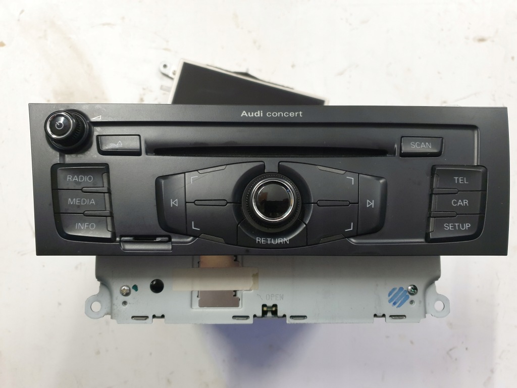 фото №1, Радио concert audi a4 b8 a5 2008- 8t1035186p