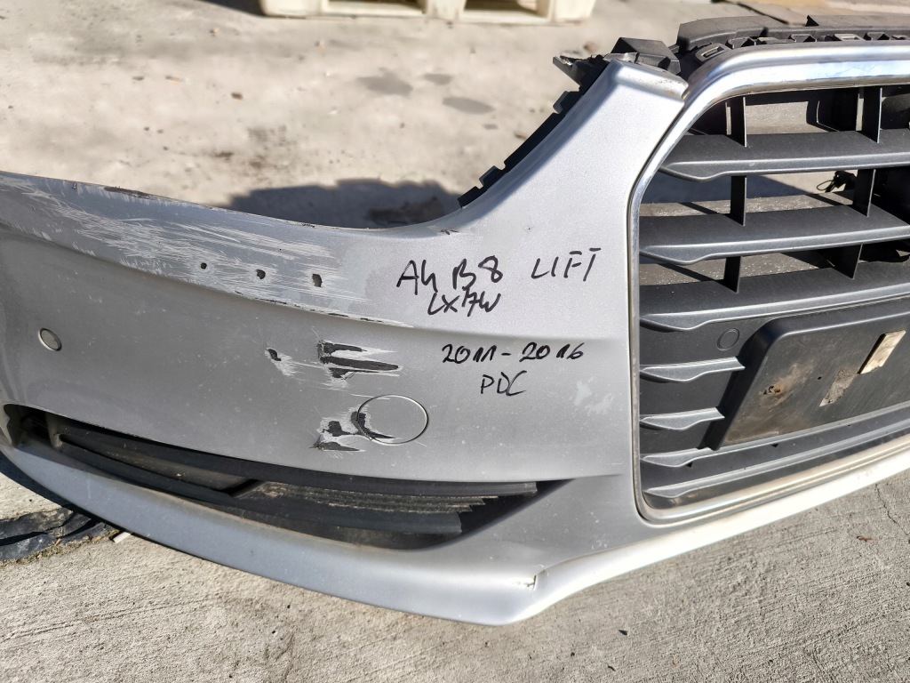 Бампер перед комплектный  audi a4 b8 рестайлинг  2011-2016 lx7w pdc оригинал !!! Киев