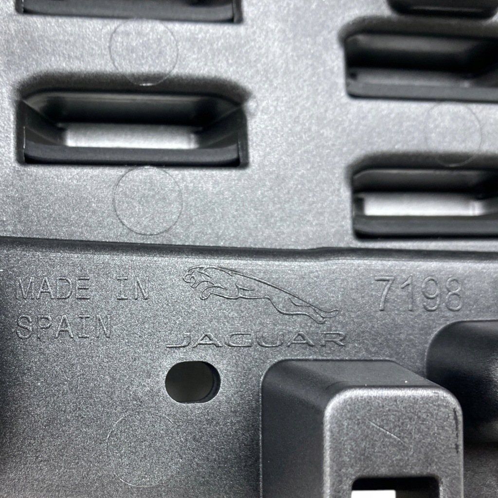 фото №14, Новый оригинальный номер решётка радиатора решётка радиатора jaguar i-pace ev400 2021- m9d3-17820-b