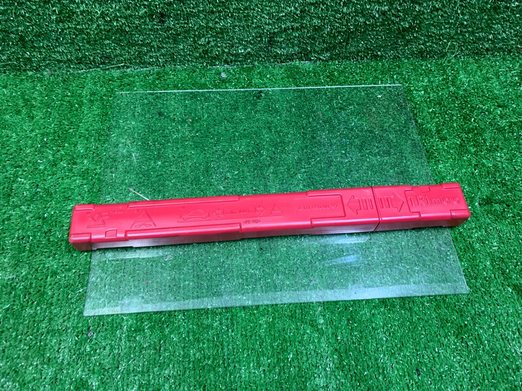 фото №1, Трикутник попереджувальний mercedes slk w172 r172 a1718900097