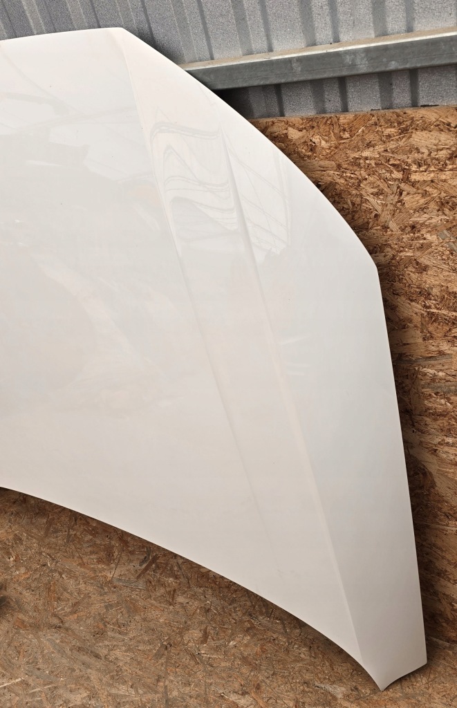 Капот крышка двигателя audi a4 b9 8w Киев