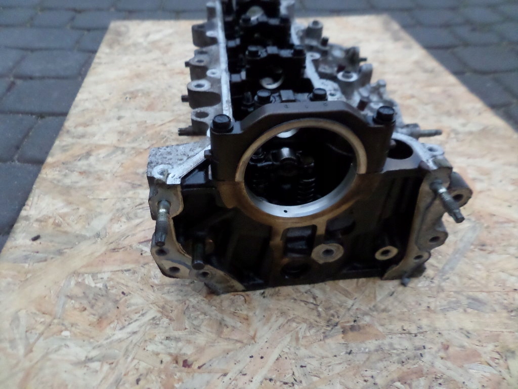 фото №8, Головка двигателя клапанов toyota yaris 3 iii 1.4 d4d 1nd auris corolla verso