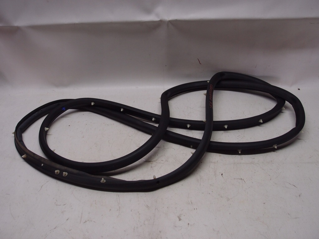 фото №1, Прокладка дверь правый перед opel crossland 2017r