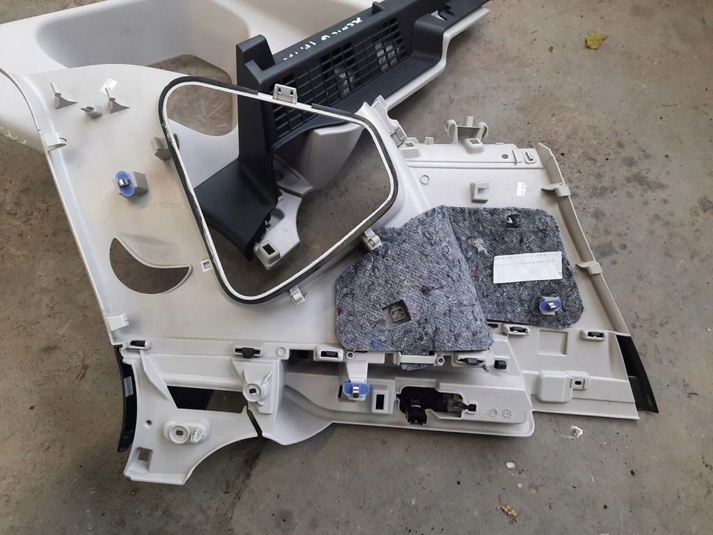 фото №6, Scenic iv 1.2 tce обшивка захист стійка ліва права задня задня