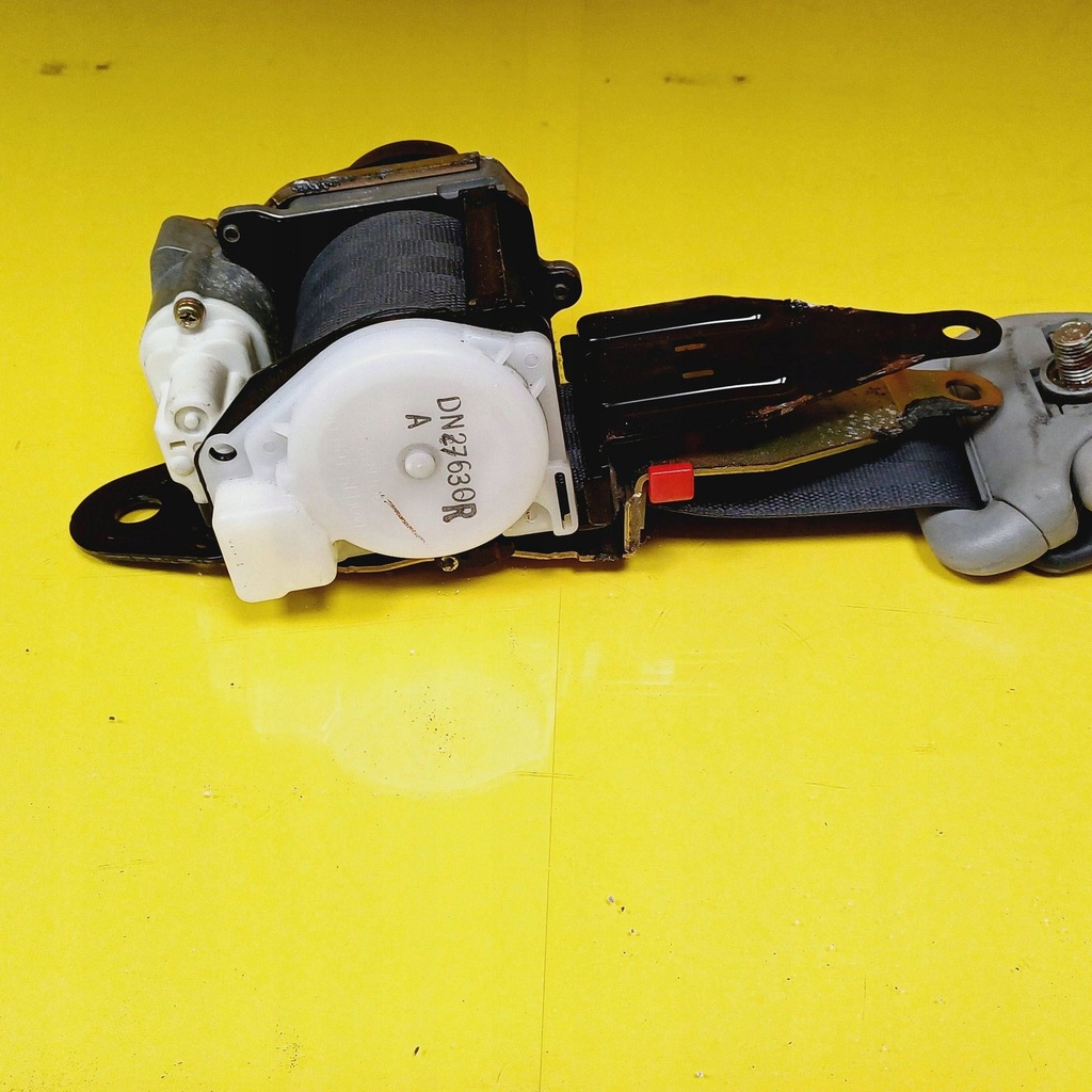 фото №8, Pas безпеки правий перед mitsubishi colt 3d 0425077 nr629