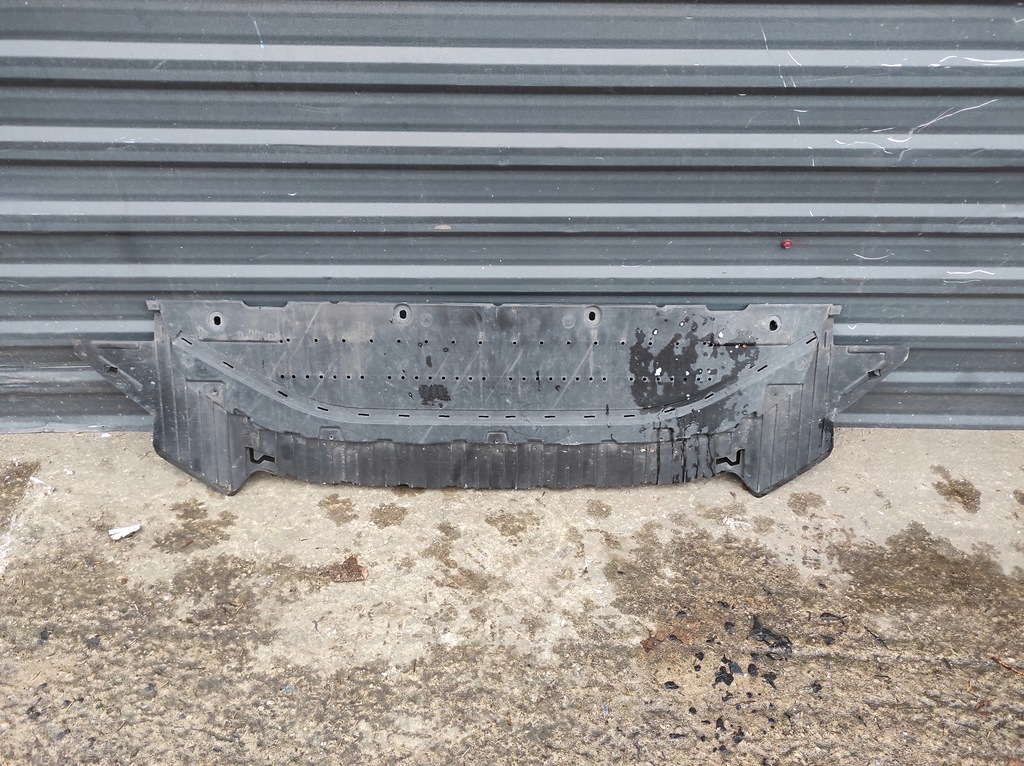 фото №1, Плита защита нижняя audi a6 c7 lift 4g0807611f