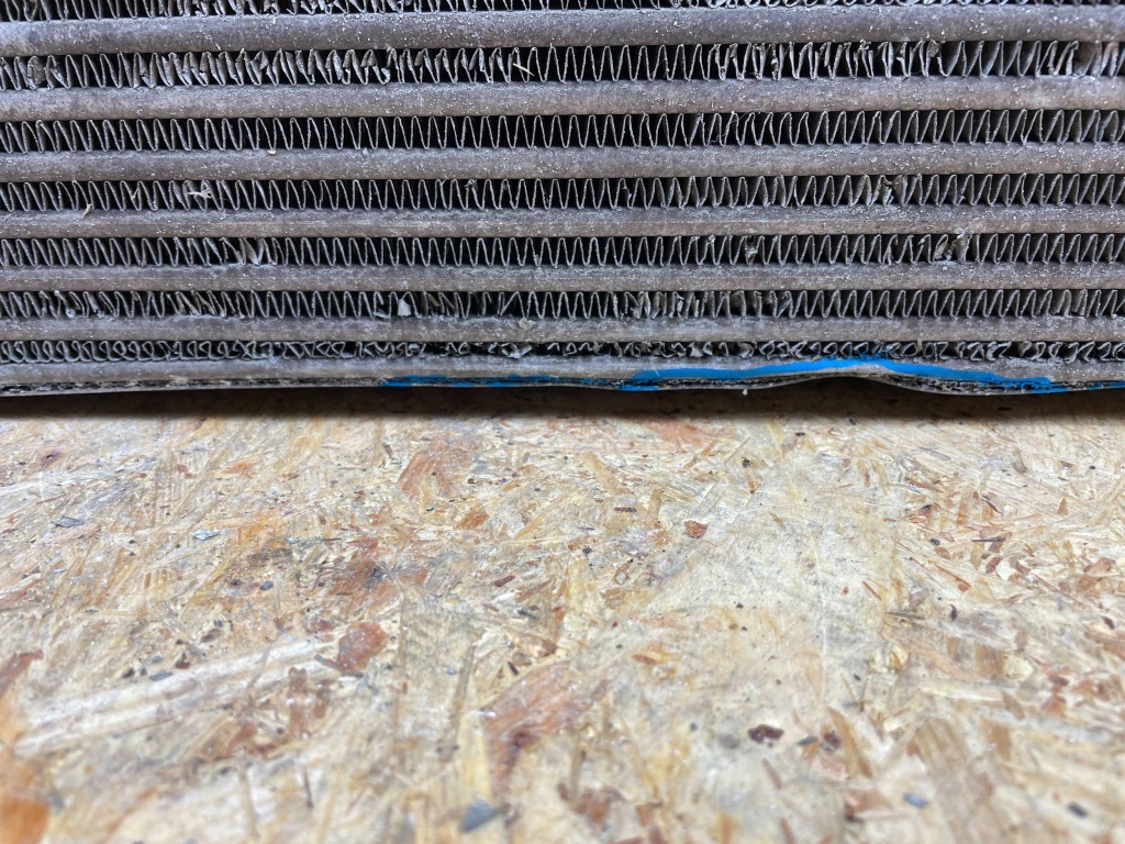 Радіатор повітря інтеркулер bmw f39 f40 f45 f46 f48 f55 f56 f60 7617597 Зі Шроту