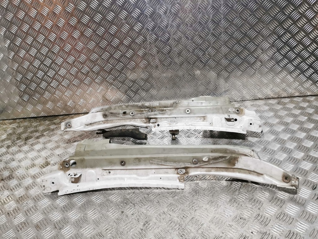 фото №1, Кронштейн подкрылок крыла правое audi q7 4l lift