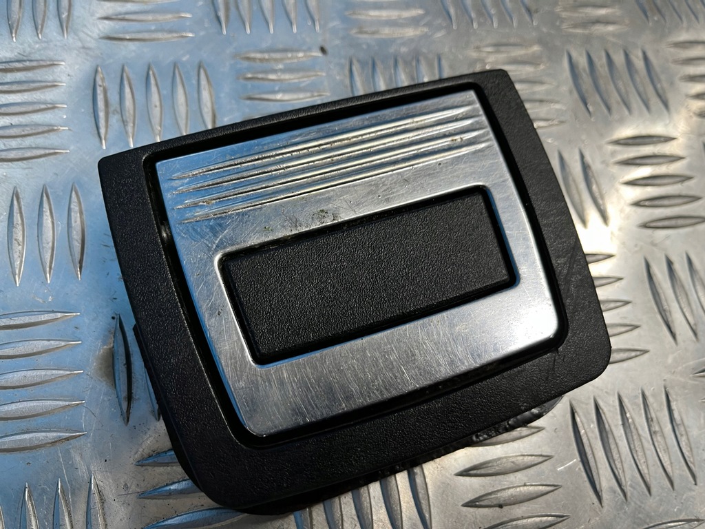 фото №2, Mercedes w245 ручка ручка пол багажника