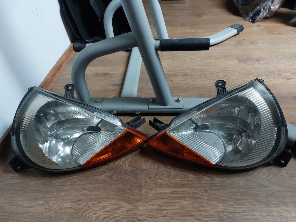 фото №1, Ford ka i правая левая лампа перед