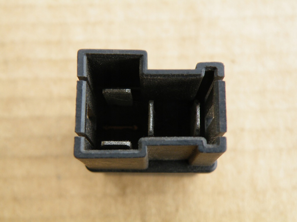 фото №6, Volvo v40 s40 i 1 реле mb9533821l