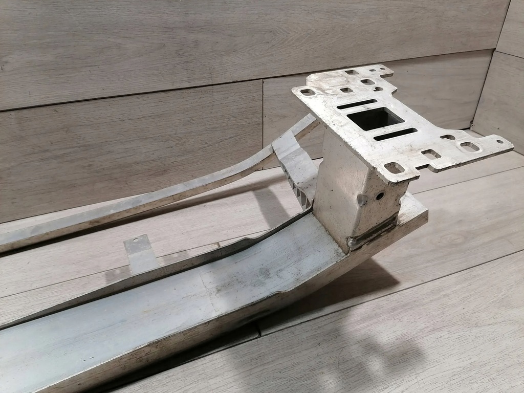 фото №9, Audi q3 балка бампер перед 83a807109