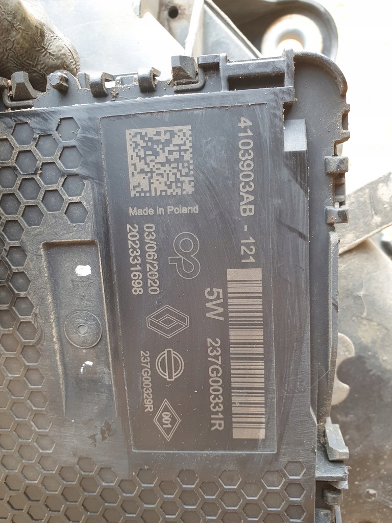 фото №9, Renault clio v бак adblue 172a21630r 237g00331r