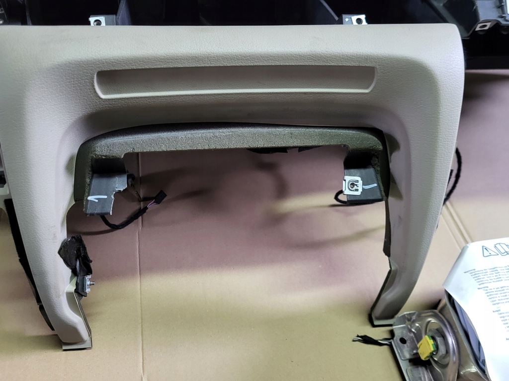 фото №10, Audi a8 d3 lift панель приладів консоль подушка безпеки ремені kpl slush soul