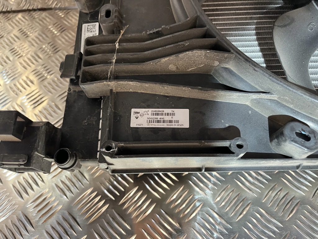 фото №4, Радиатор вентилятор pas перед renault arkana 20- 1.6 sce e-tech