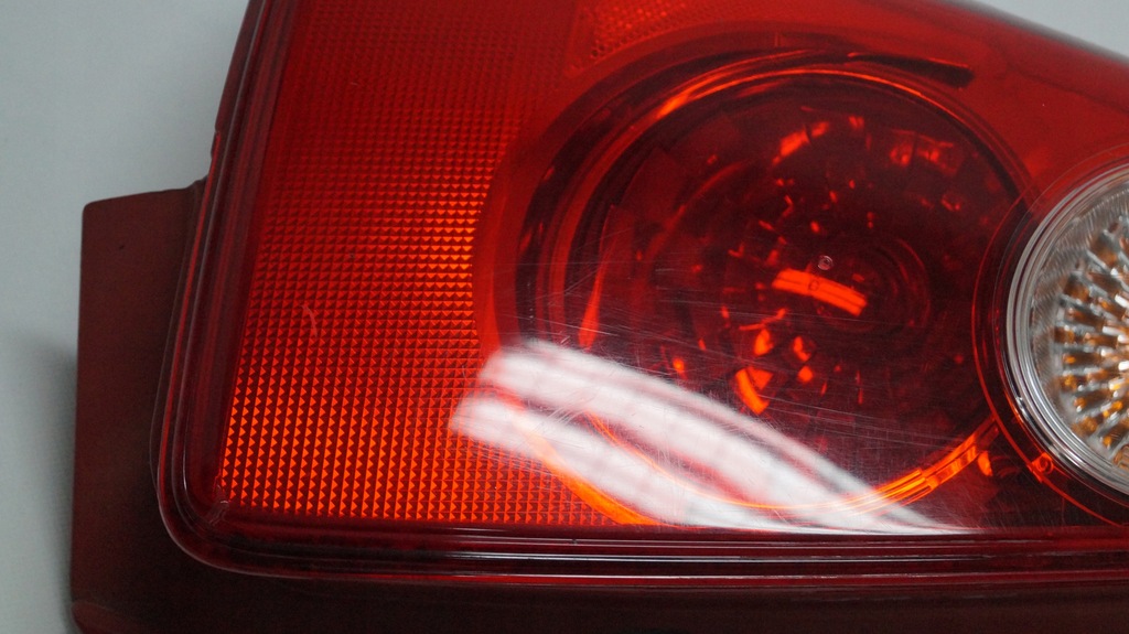 фото №14, Лампа задняя левая mazda 5