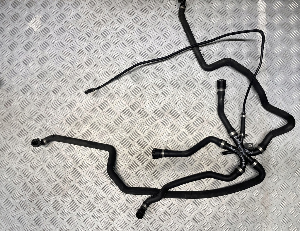 фото №1, Bmw f06 f10 f12 wąż труба шланг магистраль wody 2000488