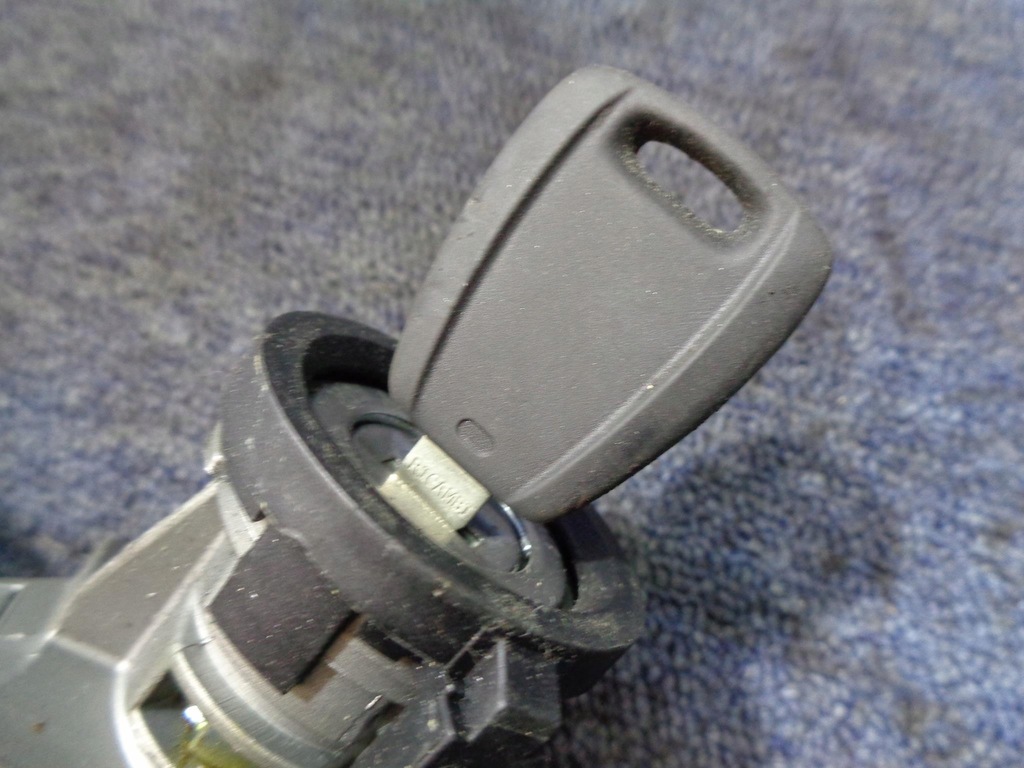 фото №14, Бортовой компьютер замок зажигания bsi fiat doblo 2 1.6 16v m-jet 0281017007 51873213