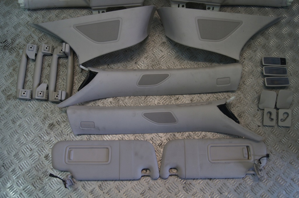 фото №12, Maserati levante потолок панорама