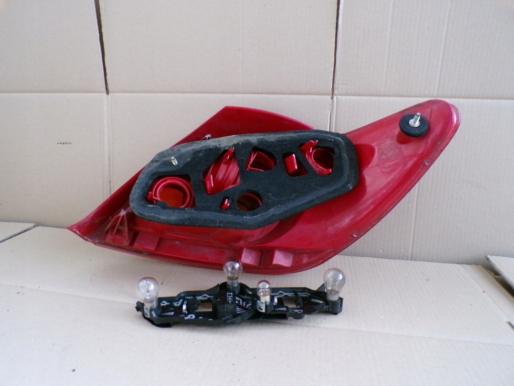 фото №5, Peugeot 307 лампа лівий задня hb