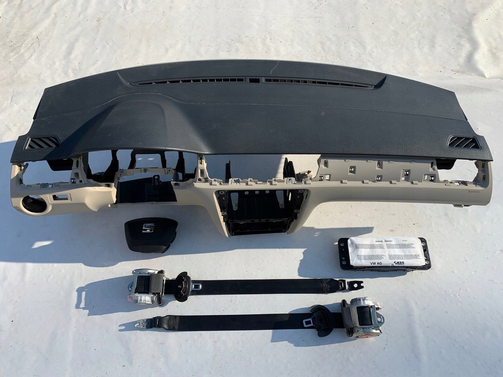 фото №1, Seat toledo приборная панель приборная панель консоль подушки безопасности ремни