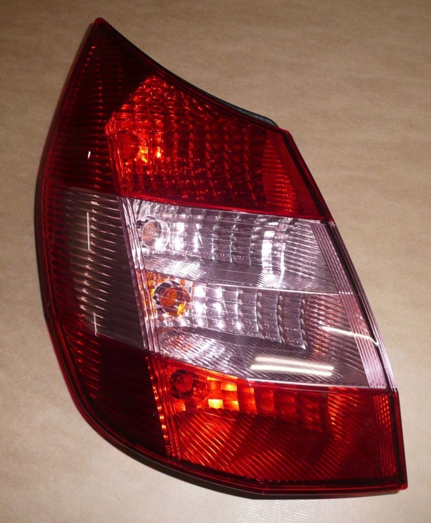фото №2, Renault scenic ii лампа задняя левая оригинал