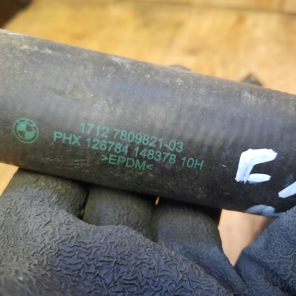 фото №7, Шланг труба пабтрубок  воды 7809821 bmw 5 f10 2.0d