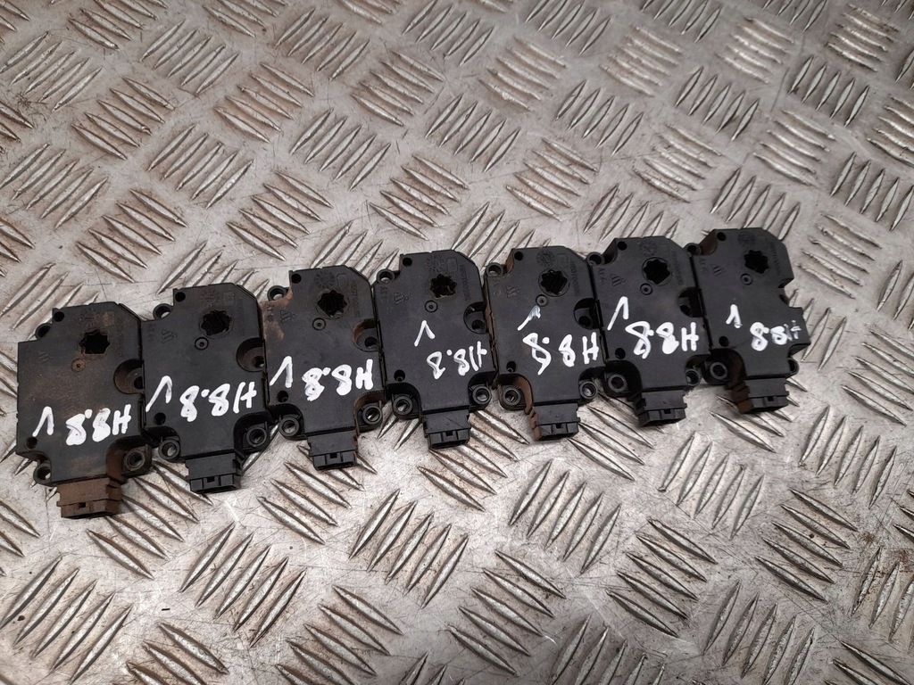 фото №5, Audi a8 s8 d4 4h 2015 комплект моторчик обігрівача