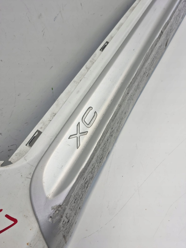 фото №2, Volvo xc60 i 1 r-design порог молдинг порог правая