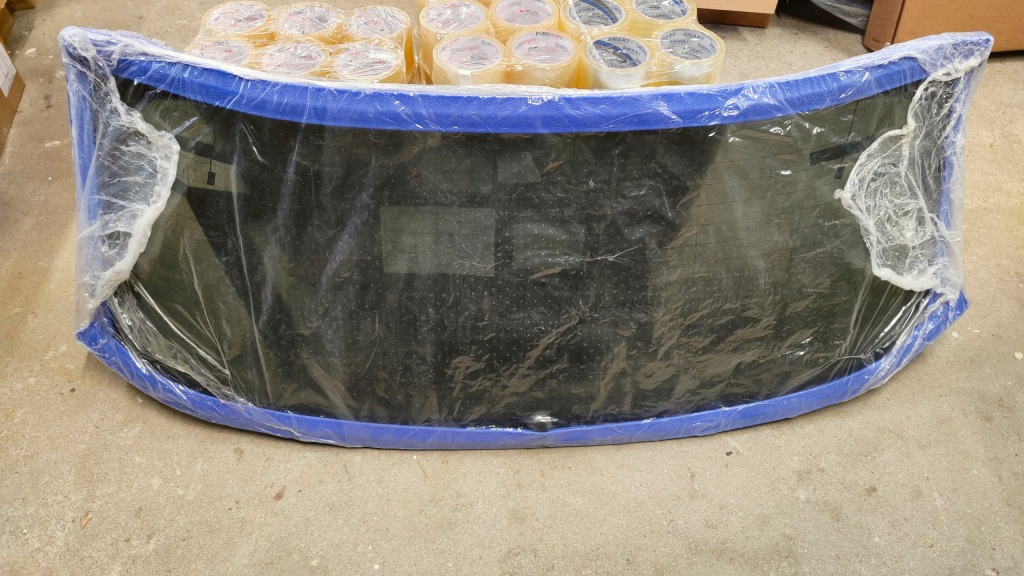 фото №2, Стекло задняя с подогревом тонированная оригинальный номер vw t-roc 2ga845051pnvb