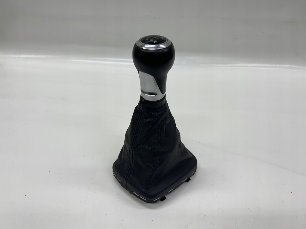 фото №1, Audi q3 8u ручка + чохол